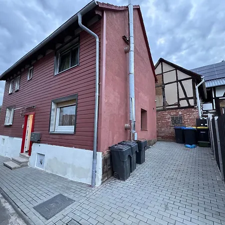 Appartement Panda1 Charmante, Moeblierte Im Panda-stil *