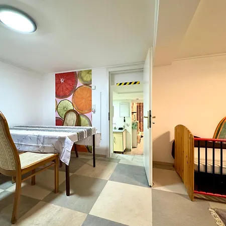 Panda1 Charmante, Moeblierte Im Panda-stil Apartamento *