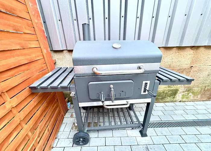 Panda1 Charmante, Moeblierte Im Panda-stil Διαμέρισμα *